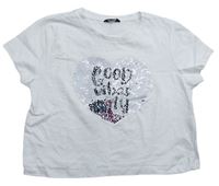 Bílé crop tričko s nápisem z překlápěcích flitrů Kylie 