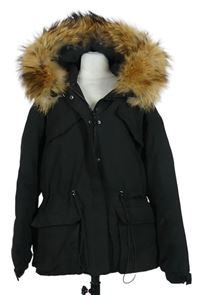 Dámská černá šusťáková zimní bunda s kapucí s kožíškem 
